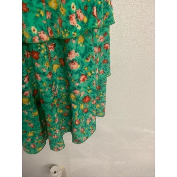 2 Piece Floral Patterned Skort And Top Set - Picture 3 of 8